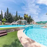 Rober Hotel