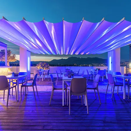 Rober Ξενοδοχείο El Albir