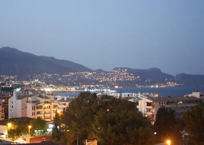 Отель Rober Альбир