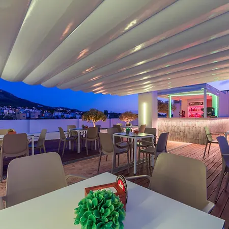 Rober Ξενοδοχείο El Albir