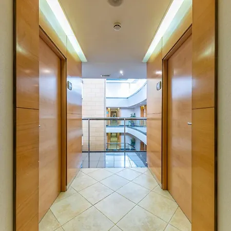 Rober Ξενοδοχείο El Albir